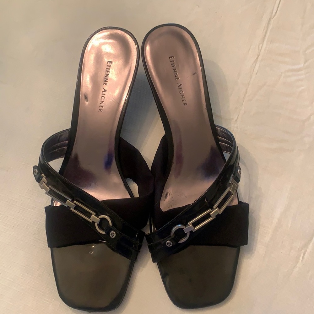 Vintage Etienne Aigner Black Sandal. Size 9M